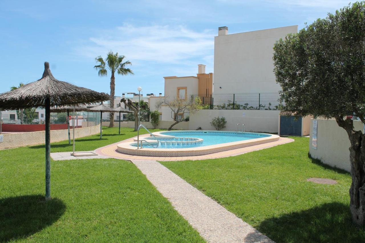High Tech Villa Navia Spanien Orihuela Zewnętrze zdjęcie